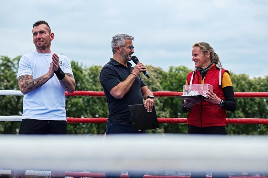 Boxing on the River pomohl Vildovi
